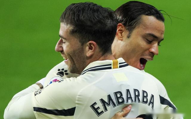 爱游戏体育重磅！国际比赛日新疆广汇调整名单以备法甲今晨本菲卡备战欧超杯，成都蓉城回应争议备战葡超的简单介绍