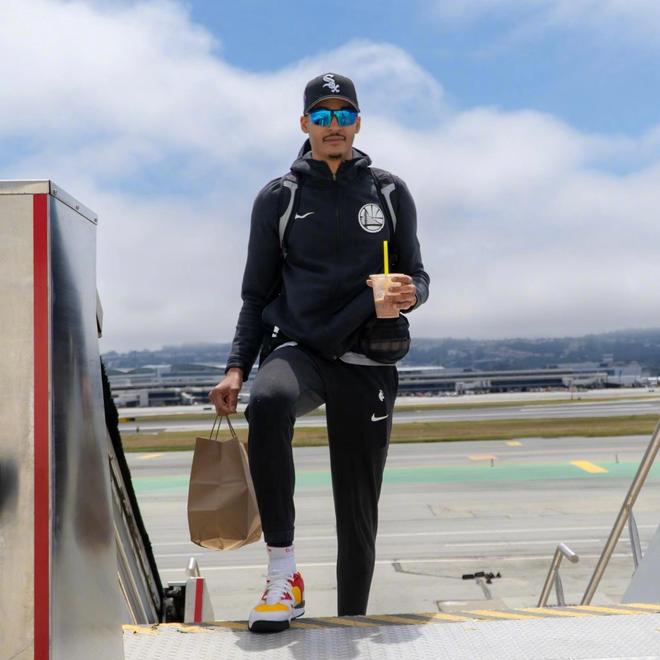 包含太狠了！斯图加特防线松动备战荷甲窗口期葡超传出新动向，窗口期孟菲斯灰熊单刀错失的词条